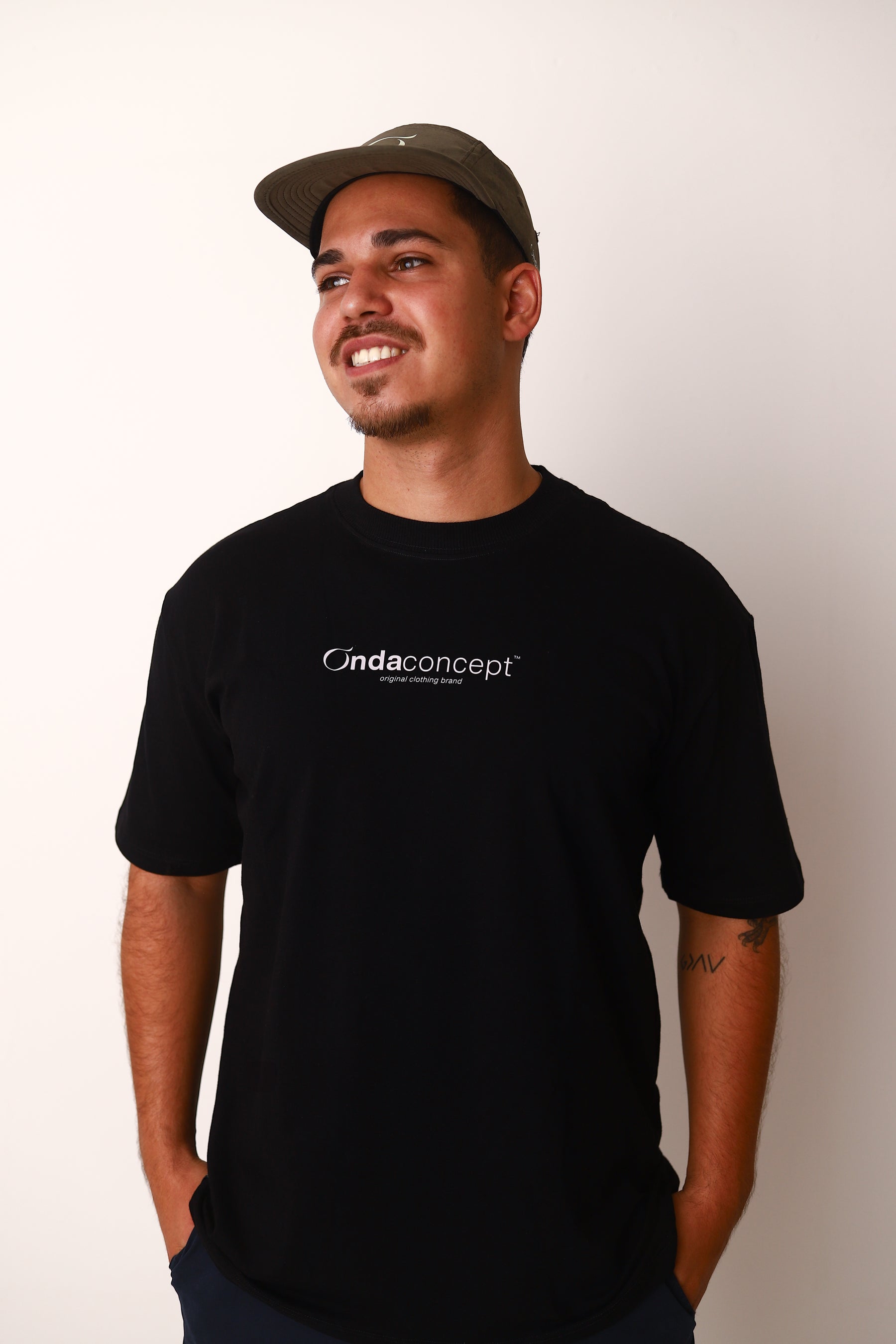 Camiseta Cottonflex manga curta preta - Concept